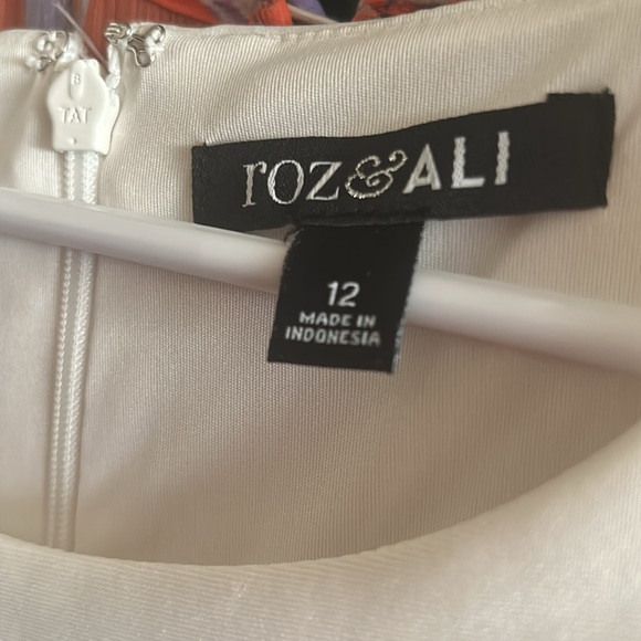 Roz and Ali, dress, water color floral print, back zippered, midi - Picture 7 of 8